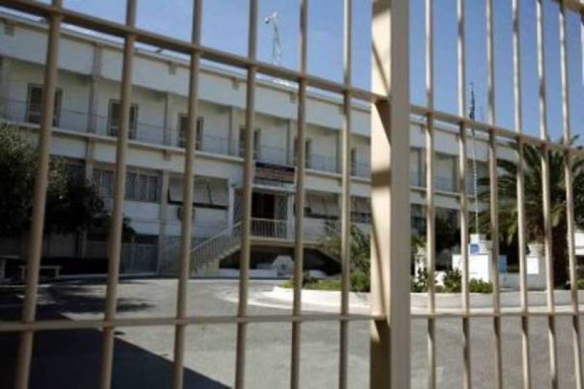 «Κλείδωσαν» τα μαγειρεία οι κρατούμενοι στον Κορυδαλλό