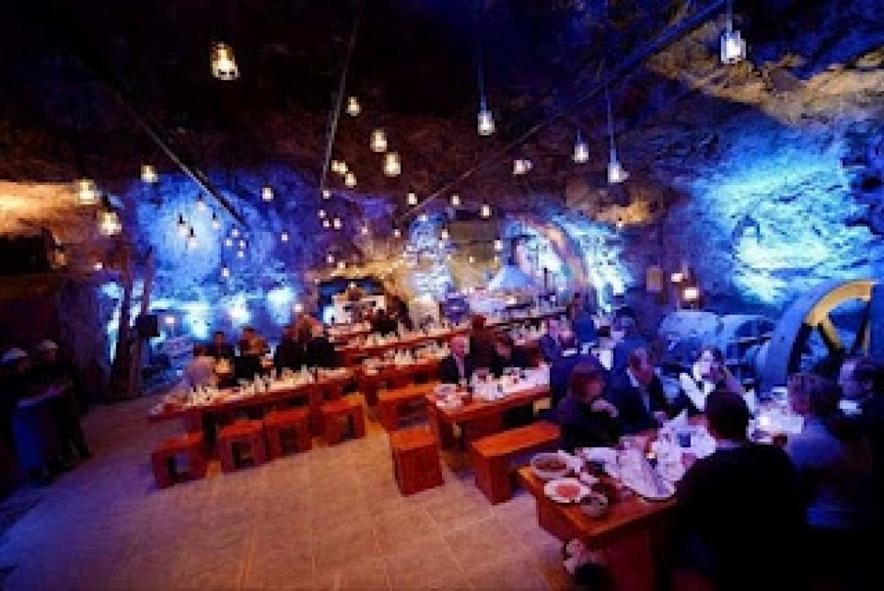 Απίστευτο! Εστιατόριο 80 μέτρα κάτω από τη γη!