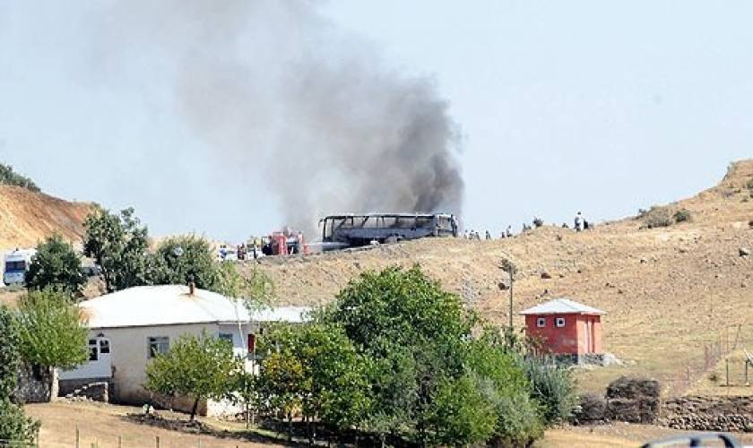 Τουρκία: Επίθεση με ρουκέτα έσπειρε το θάνατο σε στρατιωτική φάλαγγα