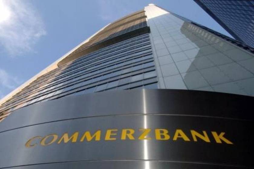 Commerzbank: Βλέπει νέο «κούρεμα» του ελληνικού χρέους