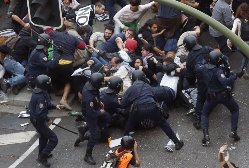 Ισπανία: Άγρια επεισόδια στη Μαδρίτη-Δεκάδες τραυματίες  