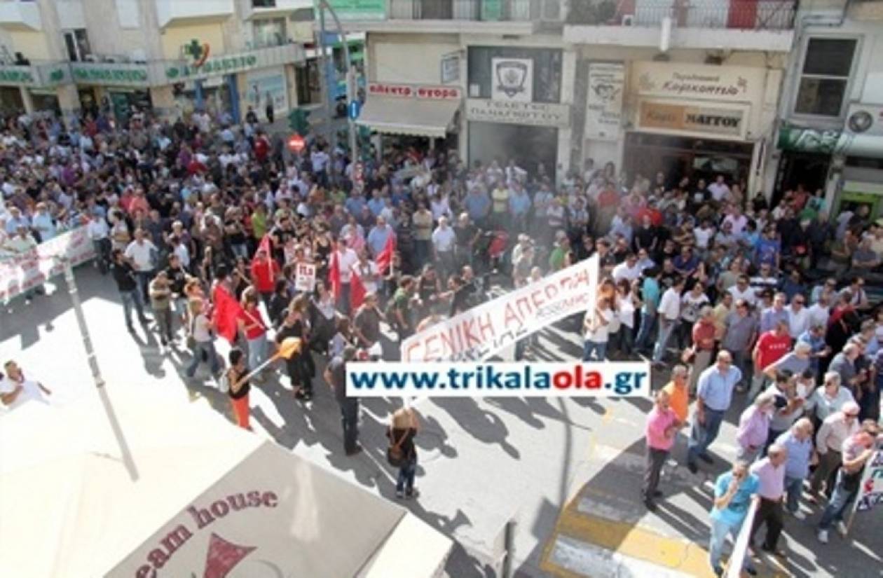 Βίντεο: Μαζική συμμετοχή στις απεργιακές διαδηλώσεις στα Τρίκαλα
