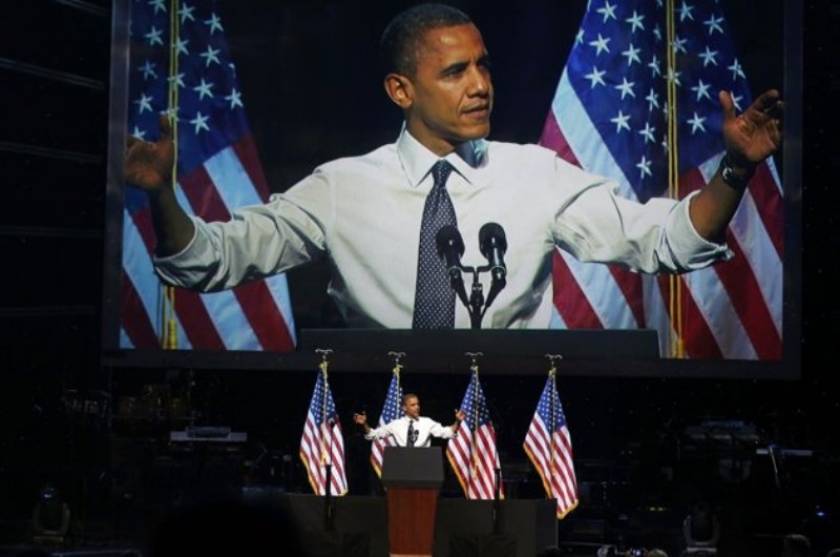 Βίντεο: Ο Ομπάμα αυτοσαρκάζεται για το ντιμπέιτ