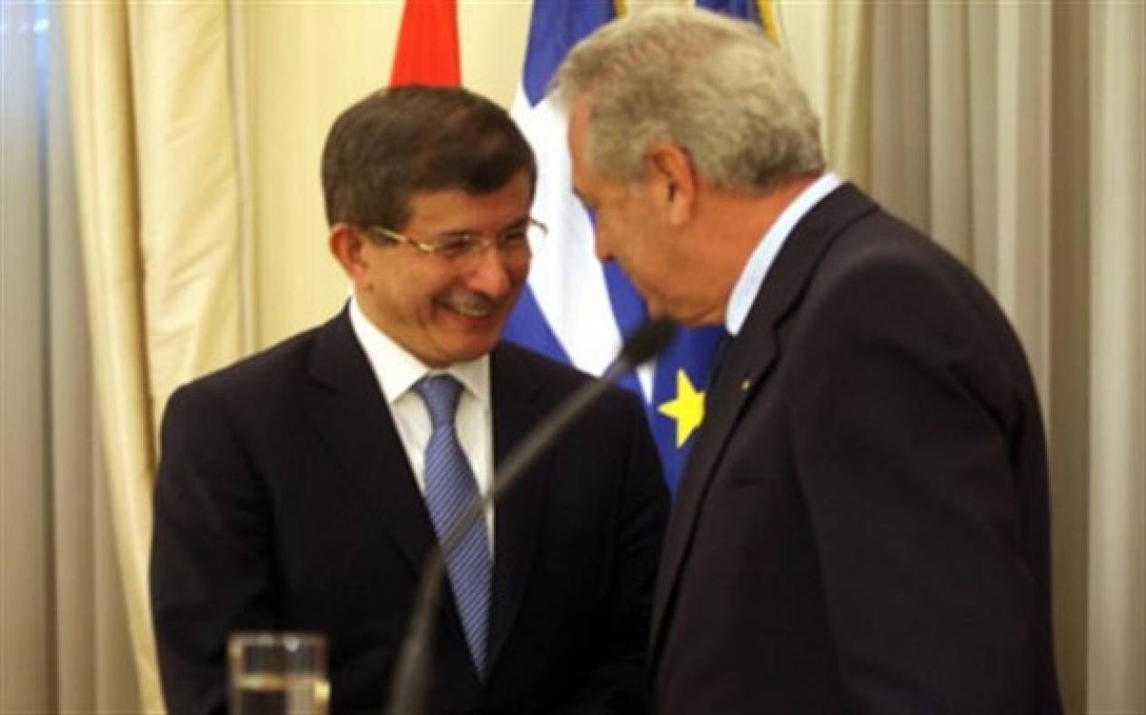 Αβραμόπουλος:Καταδικάζουμε οποιαδήποτε παραβίαση εδαφικής ακεραιότητας