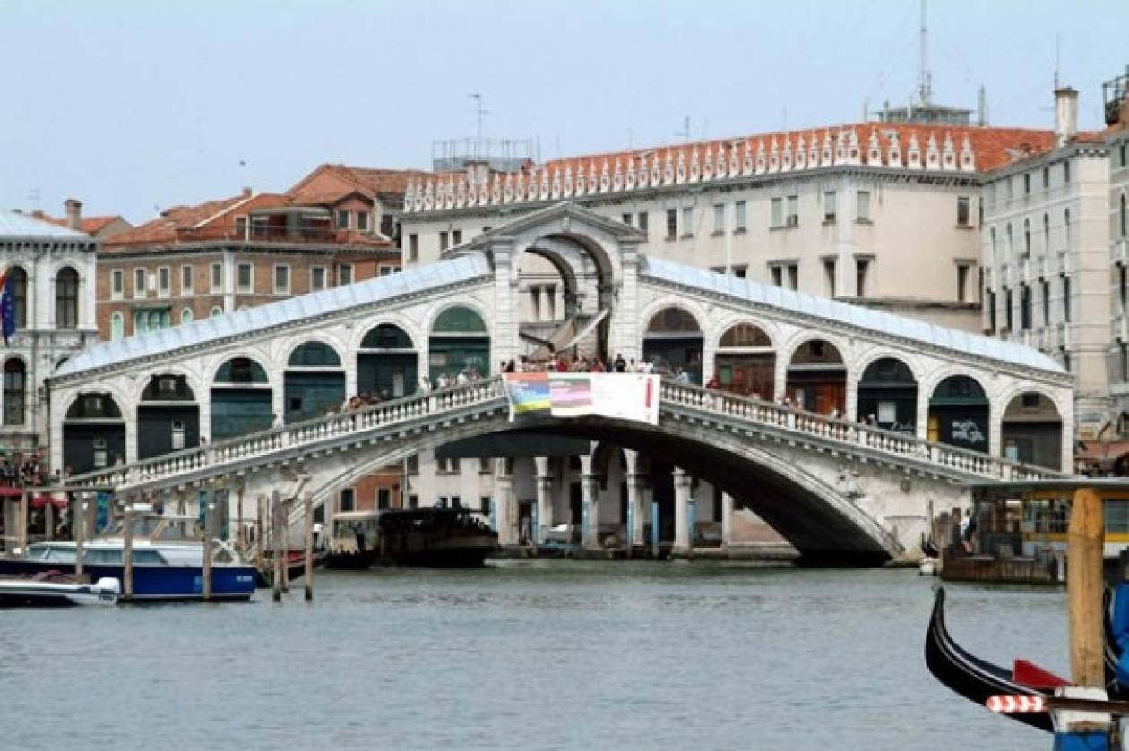 Εκπέμπουν SOS για τη Βενετία