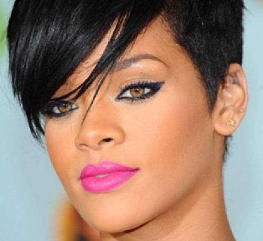 Πως η Rihanna θα «βγάλει » 8 εκατομμύρια δολάρια