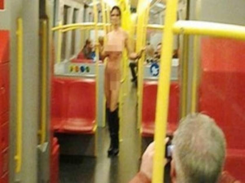 Η θεά «Αφροδίτη» στο μετρό της Βιέννης!