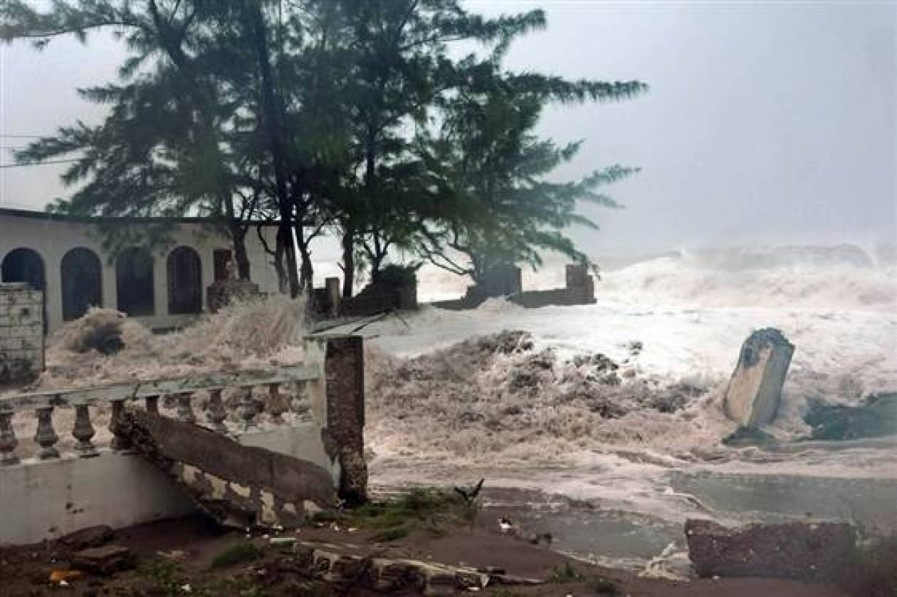 Σε επιφυλακή Κούβα και Τζαμάικα για τον τυφώνα Σάντυ