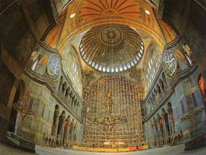 Κωνσταντινούπολη: Θέλουν να ξανακάνουν τέμενος την Αγία Σοφία