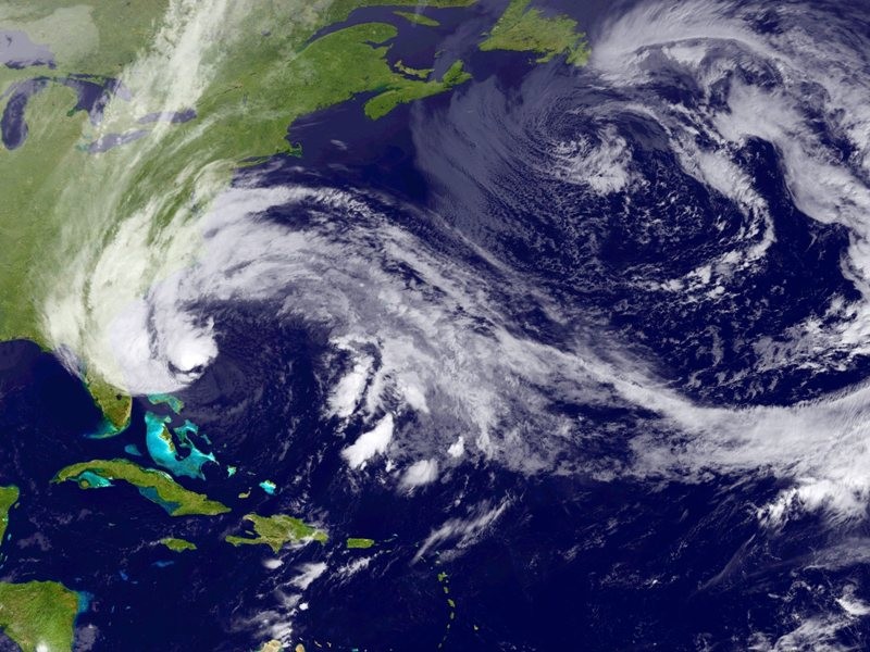 Οχυρωμένη η ανατολική ακτή των ΗΠΑ για τον τυφώνα Σάντι