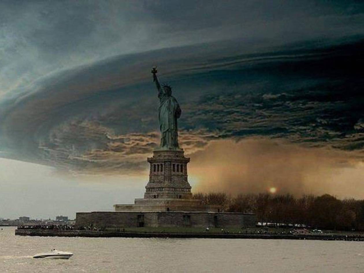 Ο τυφώνας Σάντυ στην ερημωμένη Νέα Υόρκη