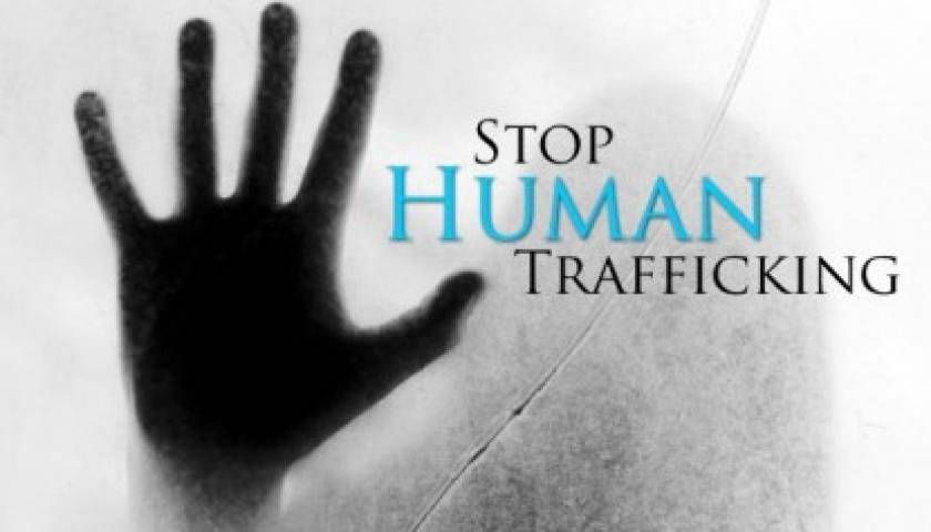 Εξαρθρώθηκε διεθνές κύκλωμα εμπορίας ανθρώπων