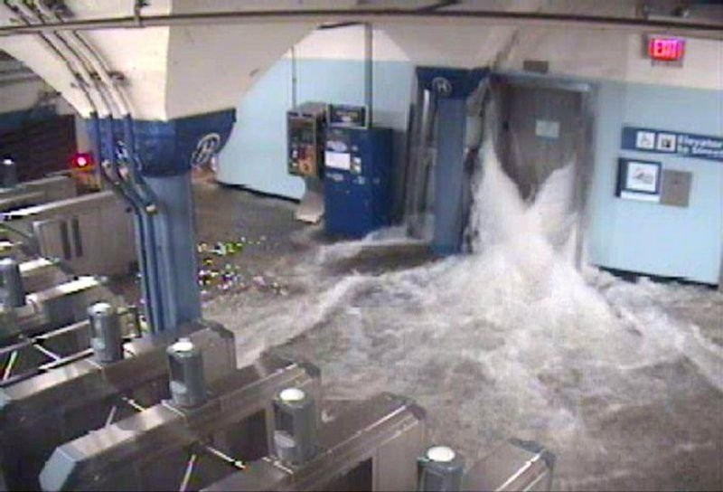 Τυφώνας Σάντι: «Ολέθρια καταστροφή» στο μετρό της Νέας Υόρκης