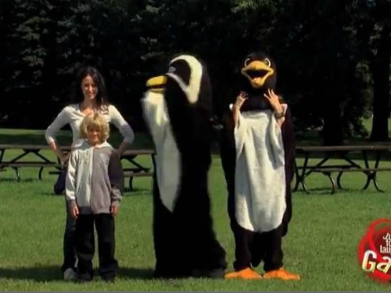Βίντεο: Απίθανη φάρσα με... πιγκουίνους!