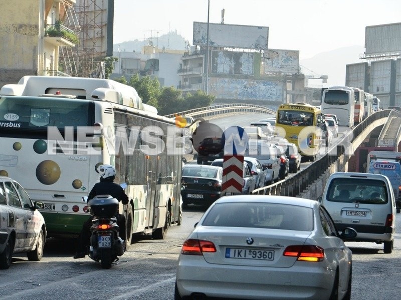 Κυκλοφοριακό κομφούζιο στην Αθήνα λόγω της απεργίας (ΦΩΤΟΡΕΠΟΡΤΑΖ)