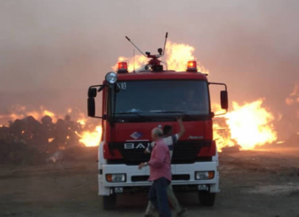 Πυρκαγιά σε παράνομη χωματερή στην Κρήτη
