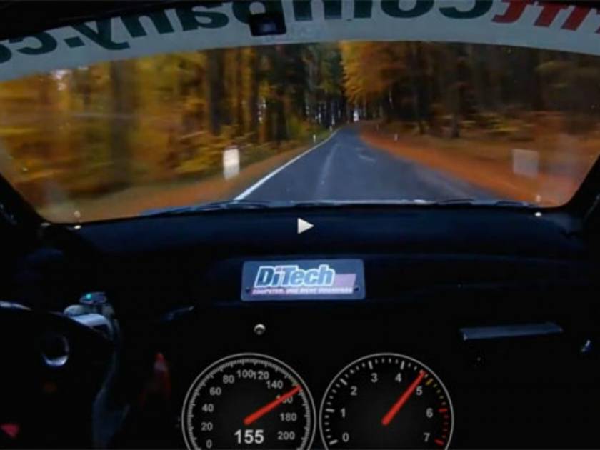 Βίντεο που κόβει την ανάσα: Οδήγηση με 210χλμ/ώρα μέσα στο δάσος