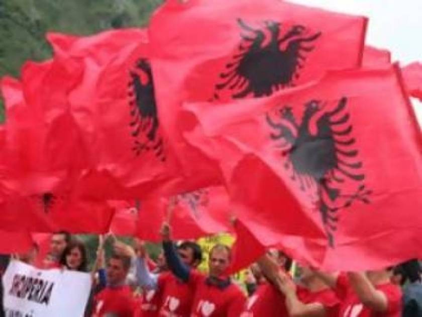 Η Ερυθόμαυρη Συμμαχία- «φρουρός» στα αλβανικά συνόρα λόγω...πετρελαίου