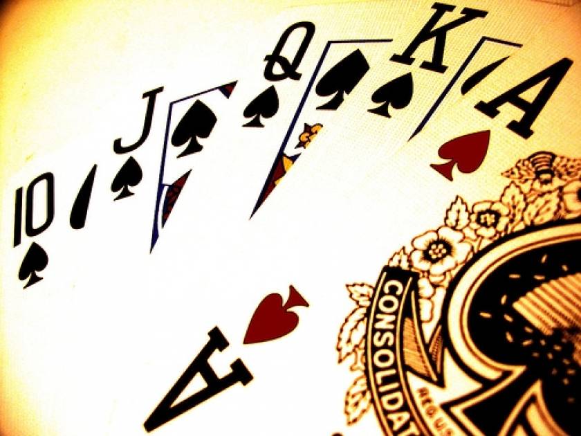 «Σκληρό πόκερ» οι διαπραγματεύσεις Λεωκωσίας με Τρόικα