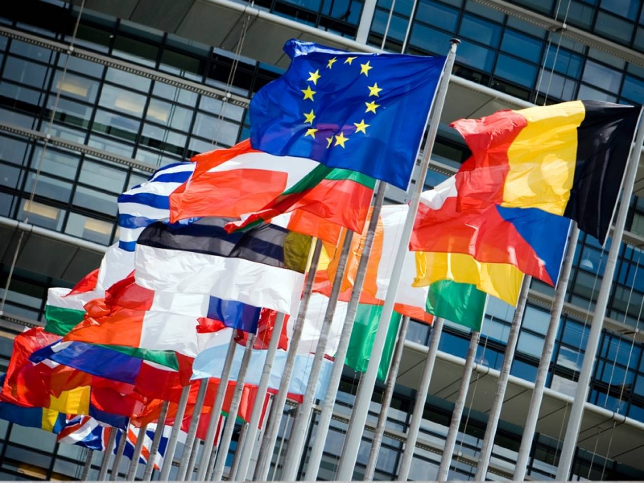 Σύνοδος ΕΕ: Ο προϋπολογισμός του 1 τρισ. ευρώ στο τραπέζι
