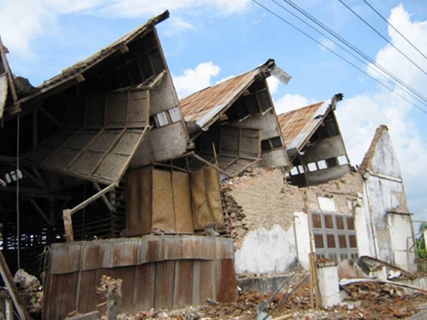 Σεισμός 6,3 βαθμών στην Ινδονησία