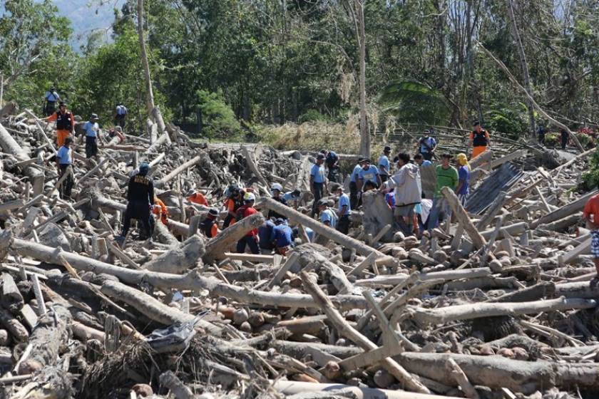 Οι νεκροί του τυφώνα Μπόπα ξεπέρασαν τους 700