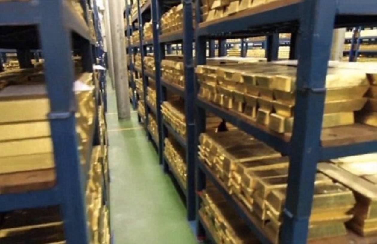 Βίντεο: Περιηγηθείτε ανάμεσα σε εκατοντάδες ράβδους χρυσού!