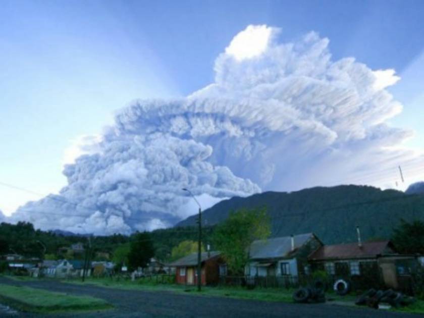 Συναγερμός σε Χιλή και Αργεντινή λόγω ηφαιστείου