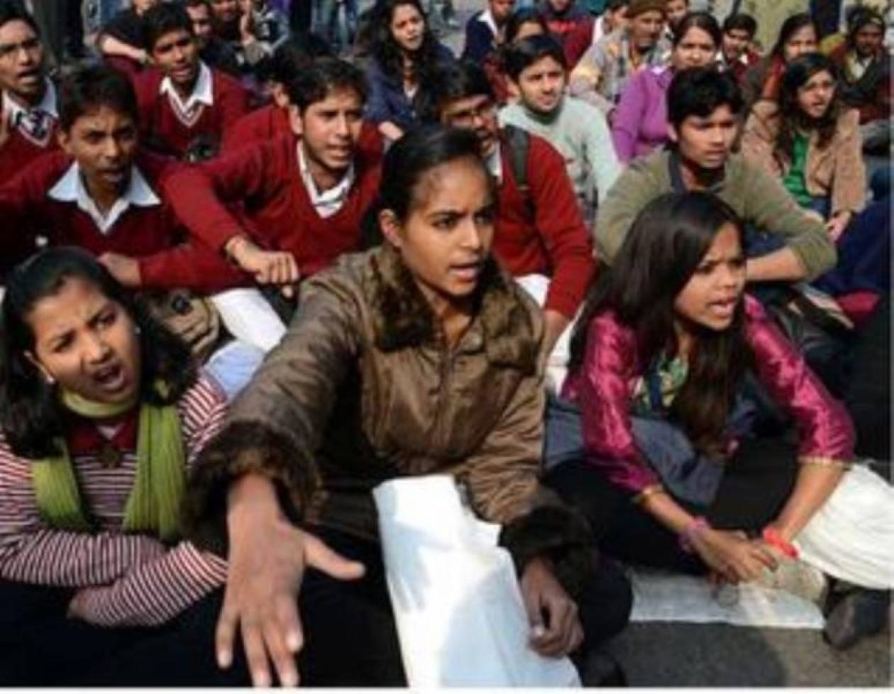 Σοκ: Νέα καταγγελία ομαδικού βιασμού στο Νέο Δελχί