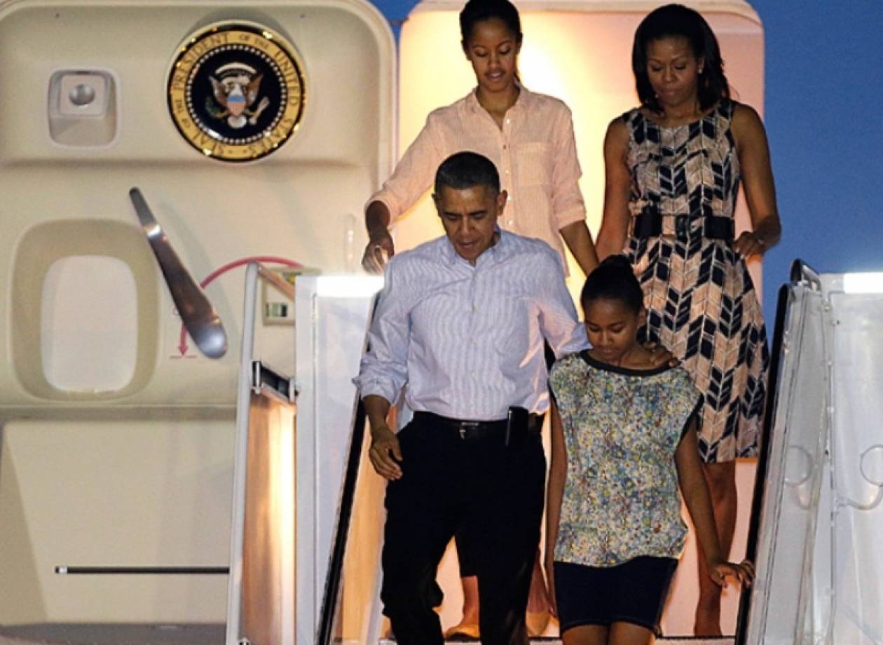Ο Ομπάμα συντόμευσε τις διακοπές του στη Χαβάη