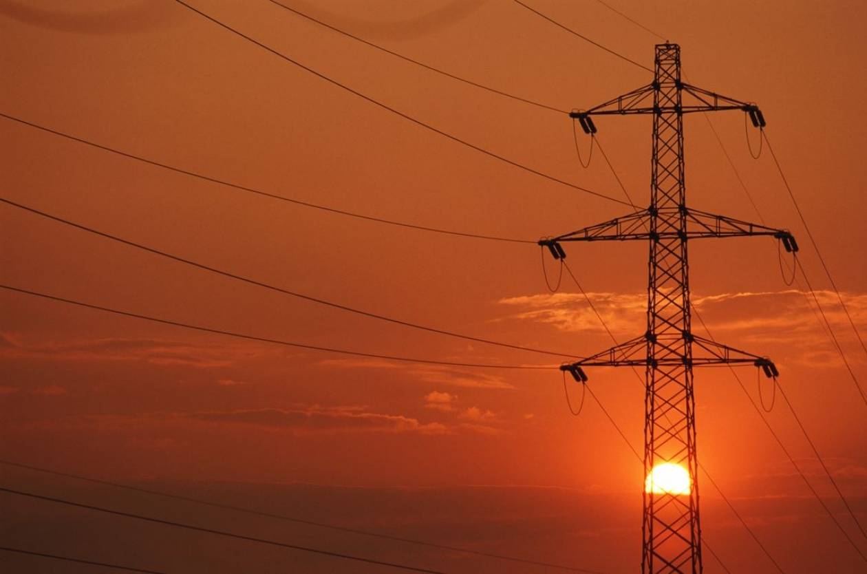 ΡΑΕ: Μειώσεις στο κόστος χρήσης δικτύων μεταφοράς ηλεκτρικής ενέργειας