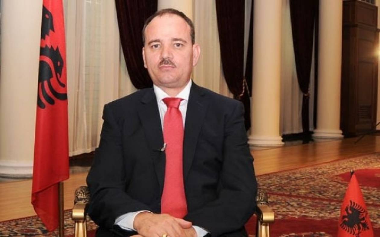Ο Πρόεδρος της Αλβανίας υπέρ του Τσάμικου