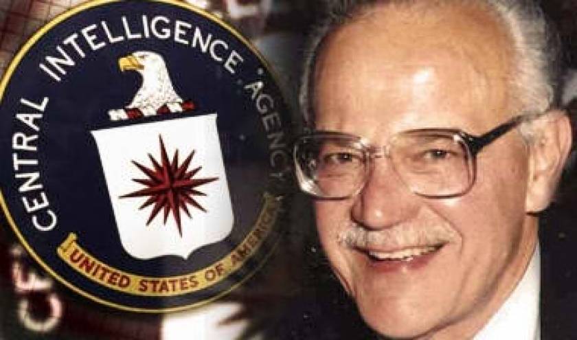 Gust Avrakotos: Ο Ελληνοαμερικανός θρυλικός πράκτορας της CIA