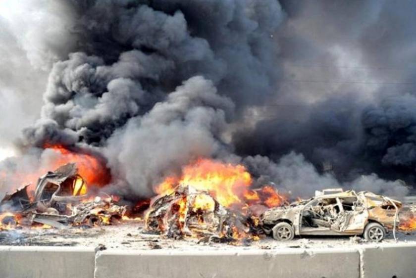 Συρία: Φονική αεροπορική επίθεση σε πρατήριο καυσίμων