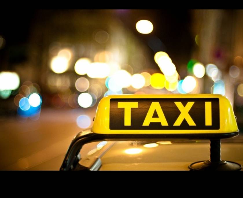 ΣΟΚ: Αυτοπυρπολήθηκε ταξιτζής μέσα στο αυτοκίνητο
