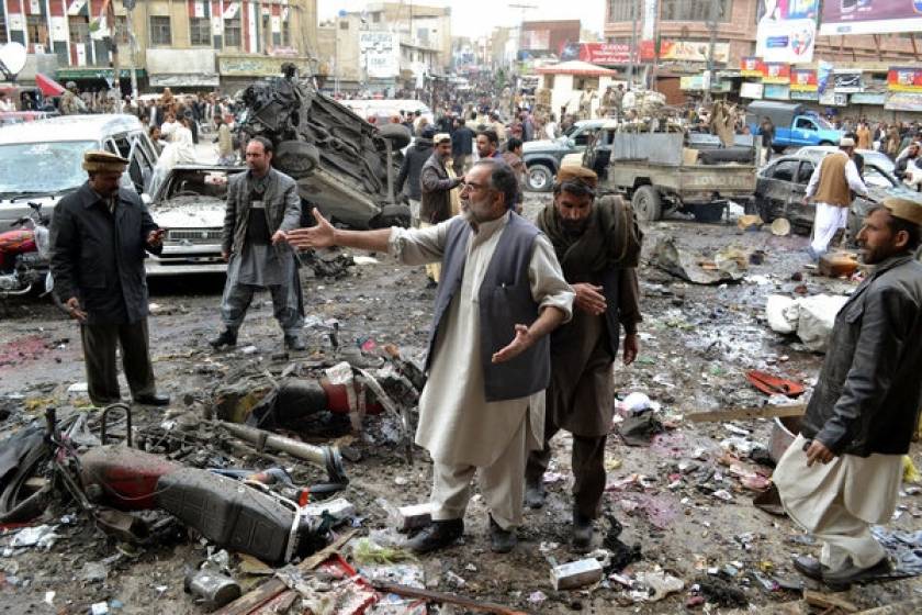 Στους 92 οι νεκροί από τις βομβιστικές επιθέσεις στο Πακιστάν