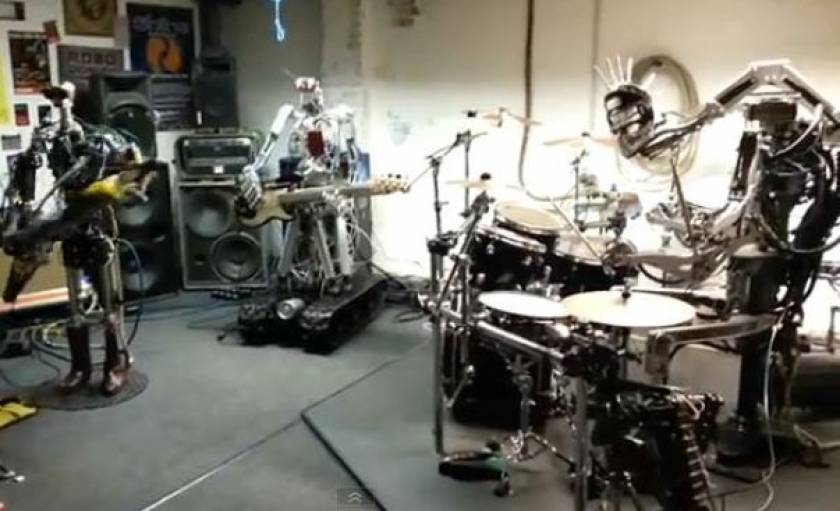 Βίντεο: Το πρώτο ροκ συγκρότημα αποτελούμενο από …ρομπότ!