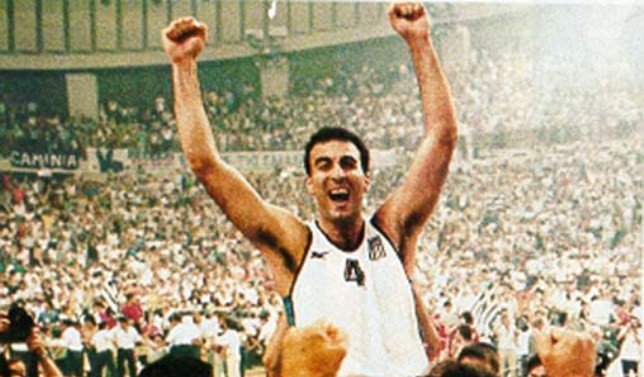 Ψήφισε για να μπει ο Νίκος Γκάλης στο Basketball Hall of Fame!