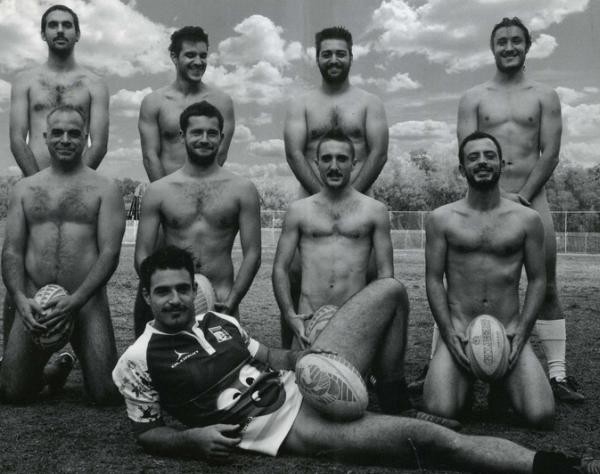 Η ελληνική ομάδα ράγκμπι φωτογραφίζεται ολόγυμνη! (pics)
