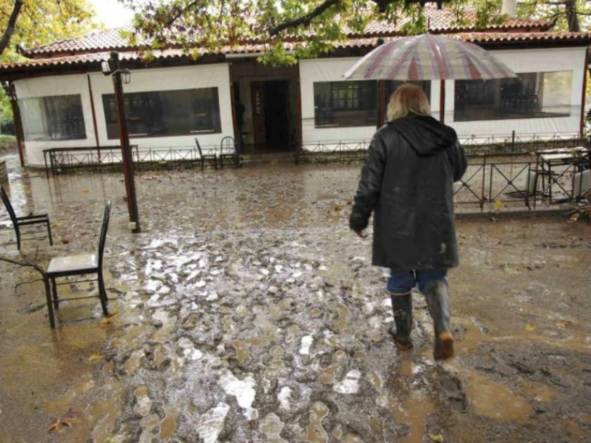Βίντεο: Πλημμύρες και προβλήματα στην Αχαΐα