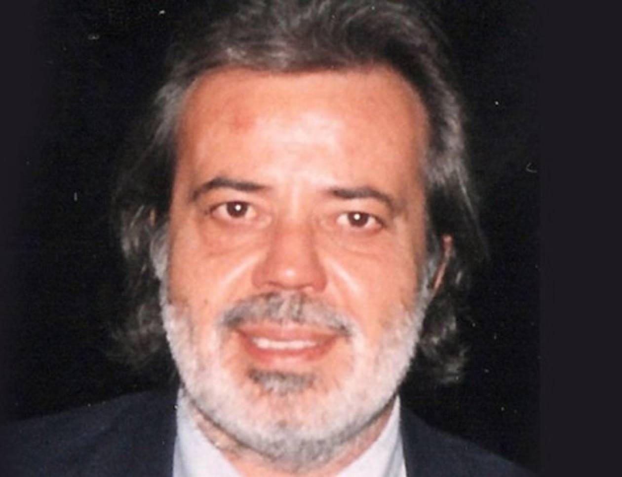 «Έφυγε» ο δημοσιογράφος Νίκος Αλιβιζάτος