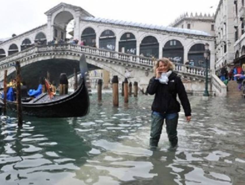 Σε λιμνοθάλασσα μετατράπηκε η Βενετία...