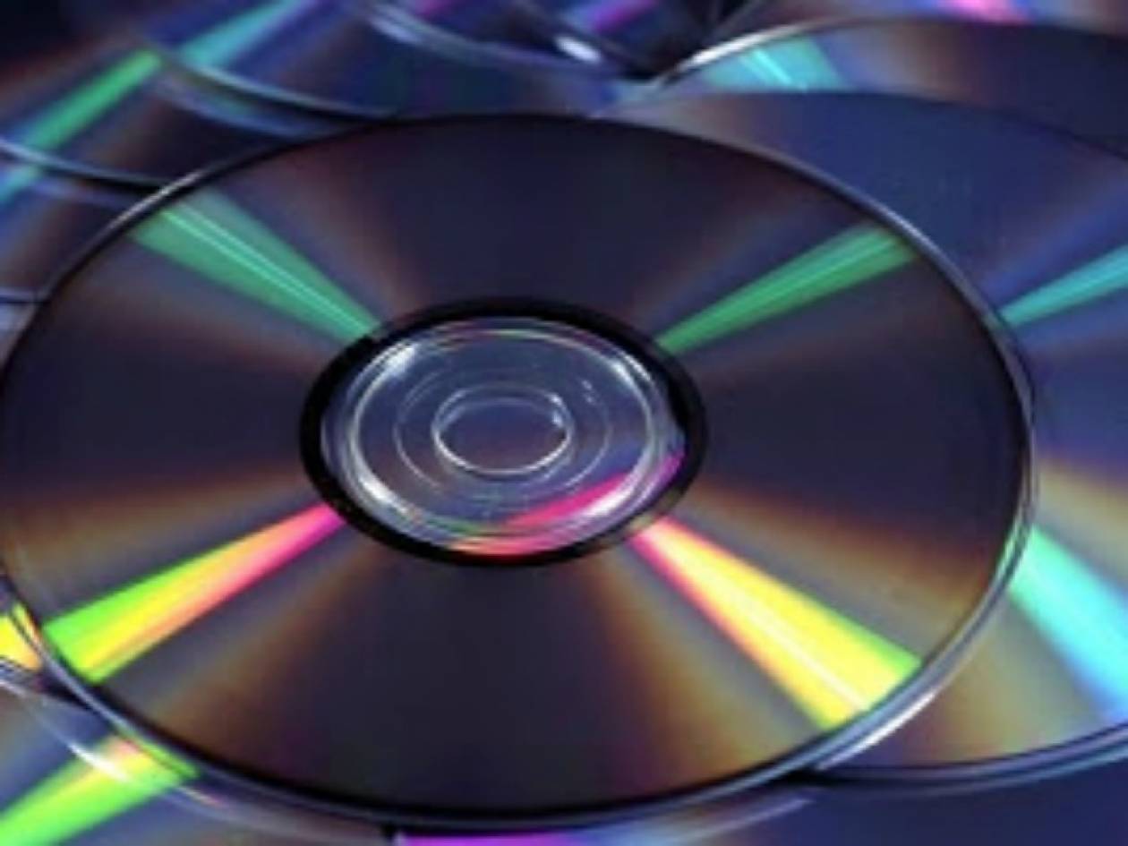 Βίντεο: Τι γίνεται όταν βάλουμε ένα CD στο φούρνο μικροκυμάτων;