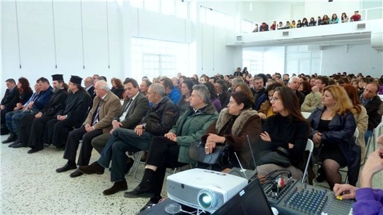 Ζουράρις – Πατουλίδου: Παρόντες σε εκδήλωση του γυμνασίου Αμφίκλειας  