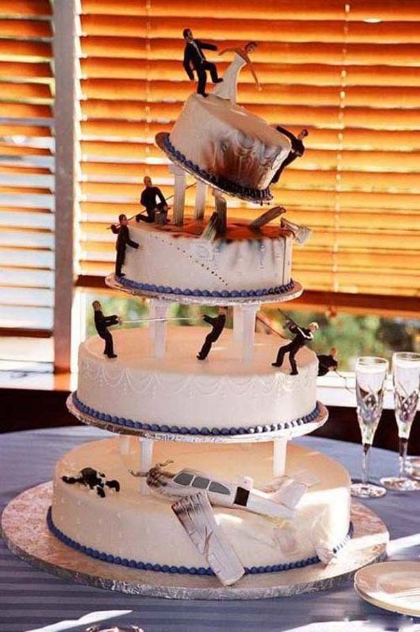 Δείτε τις πιο περίεργες τούρτες!(pics)
