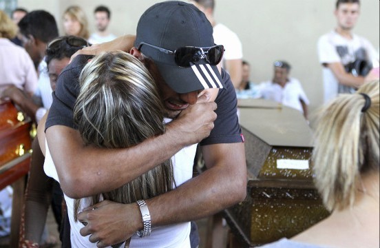 Η Βραζιλία θρηνεί για τα 230 θύματα της πυρκαγιάς