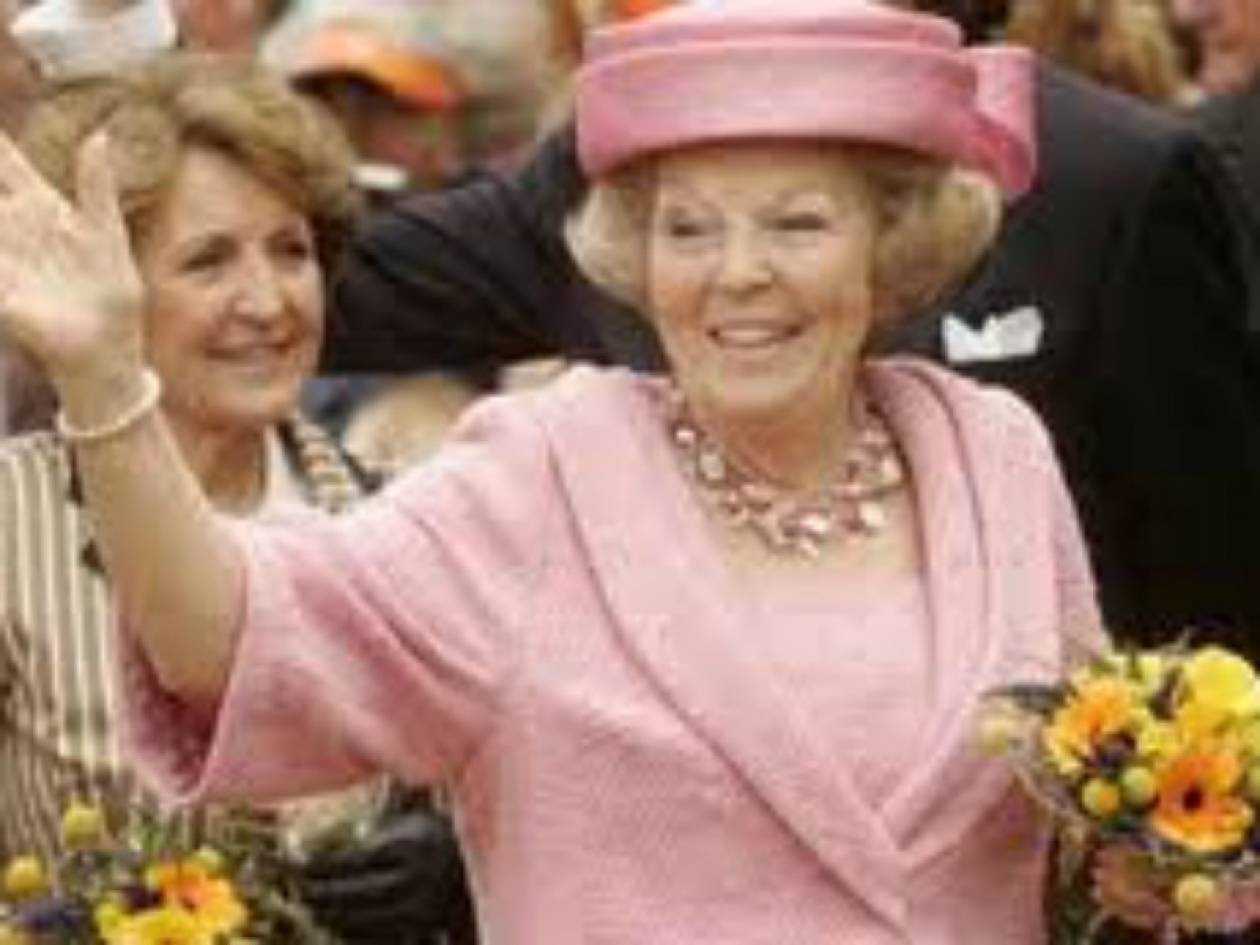 Ολλανδία: Παραιτήθηκε από το θρόνο η βασίλισσα Βεατρίκη