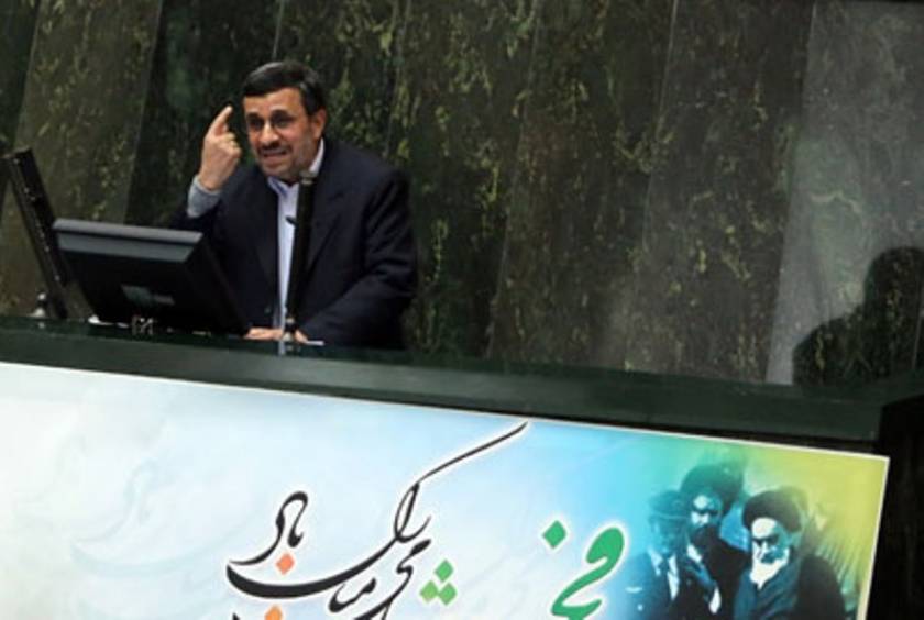 Ο Αχμαντινετζάντ θέλει να πάει στο διάστημα