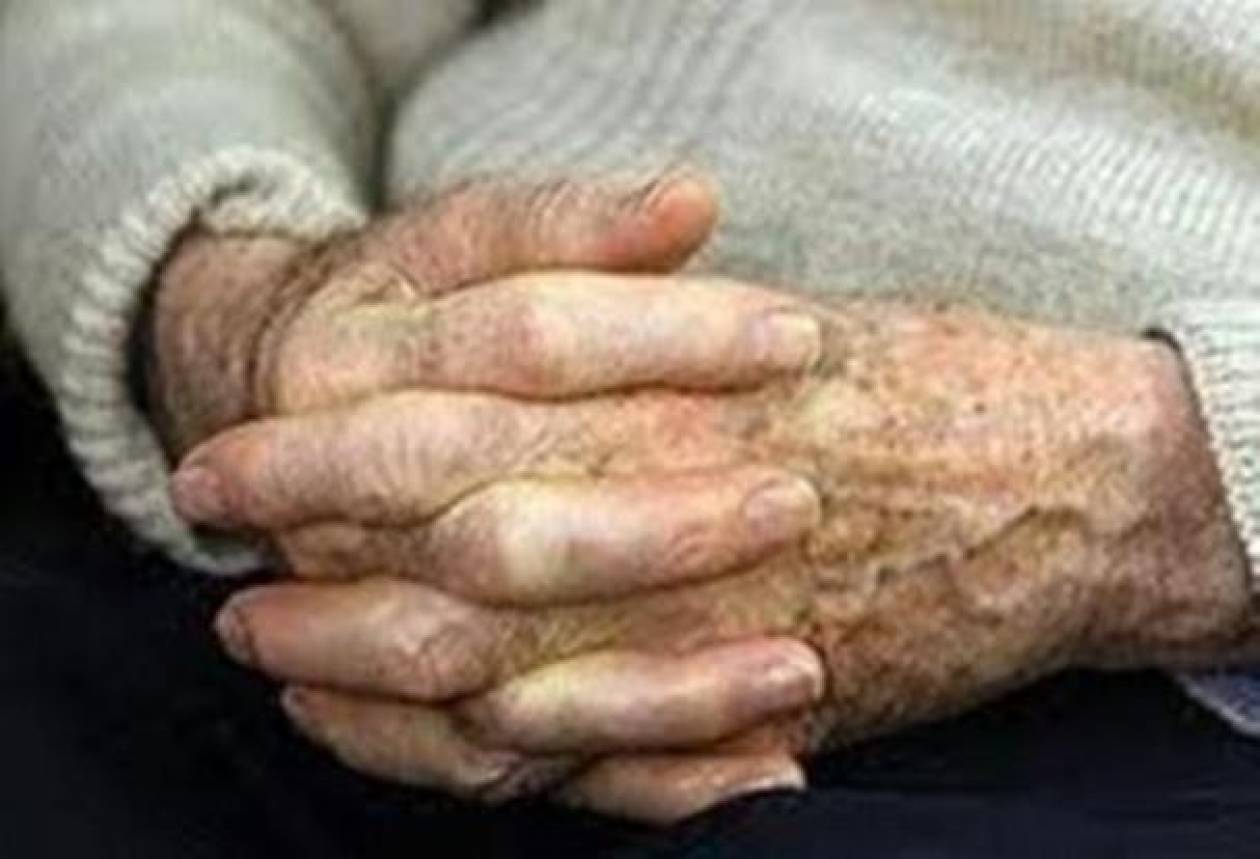 Απίστευτο: «Χειροπέδες» σε ηλικιωμένο για καλλιέργεια κάνναβης