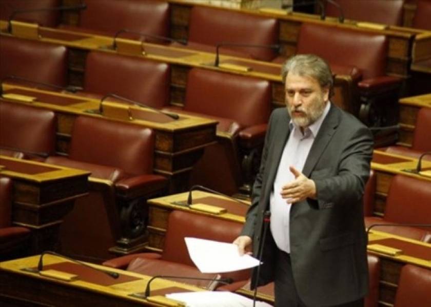Μαριάς: Η κυβέρνηση συνεχίζει να απαξιώνει τη Βουλή